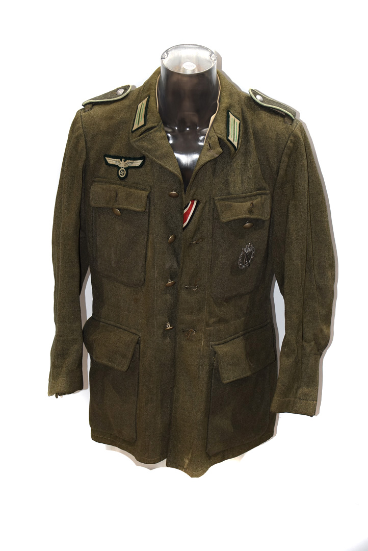 A German Army-Style Jacket, in green Khaki, with cloth eagle and swastika badge, Infantry Assault - Bild 2 aus 21