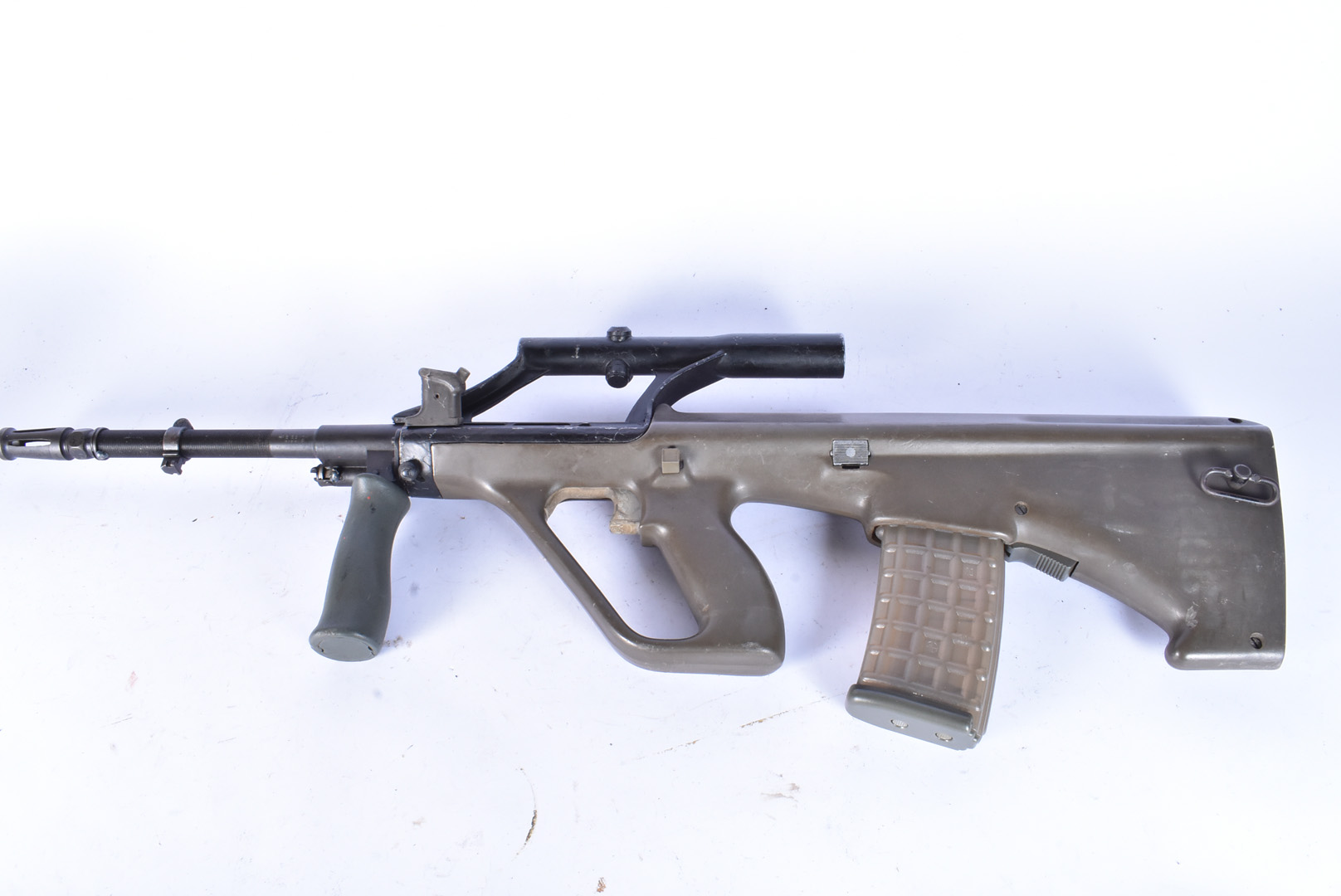 A Deactivated Austrian Steyr AUG 5.56mm assault rifle, with optical sight in the handle and - Image 2 of 6