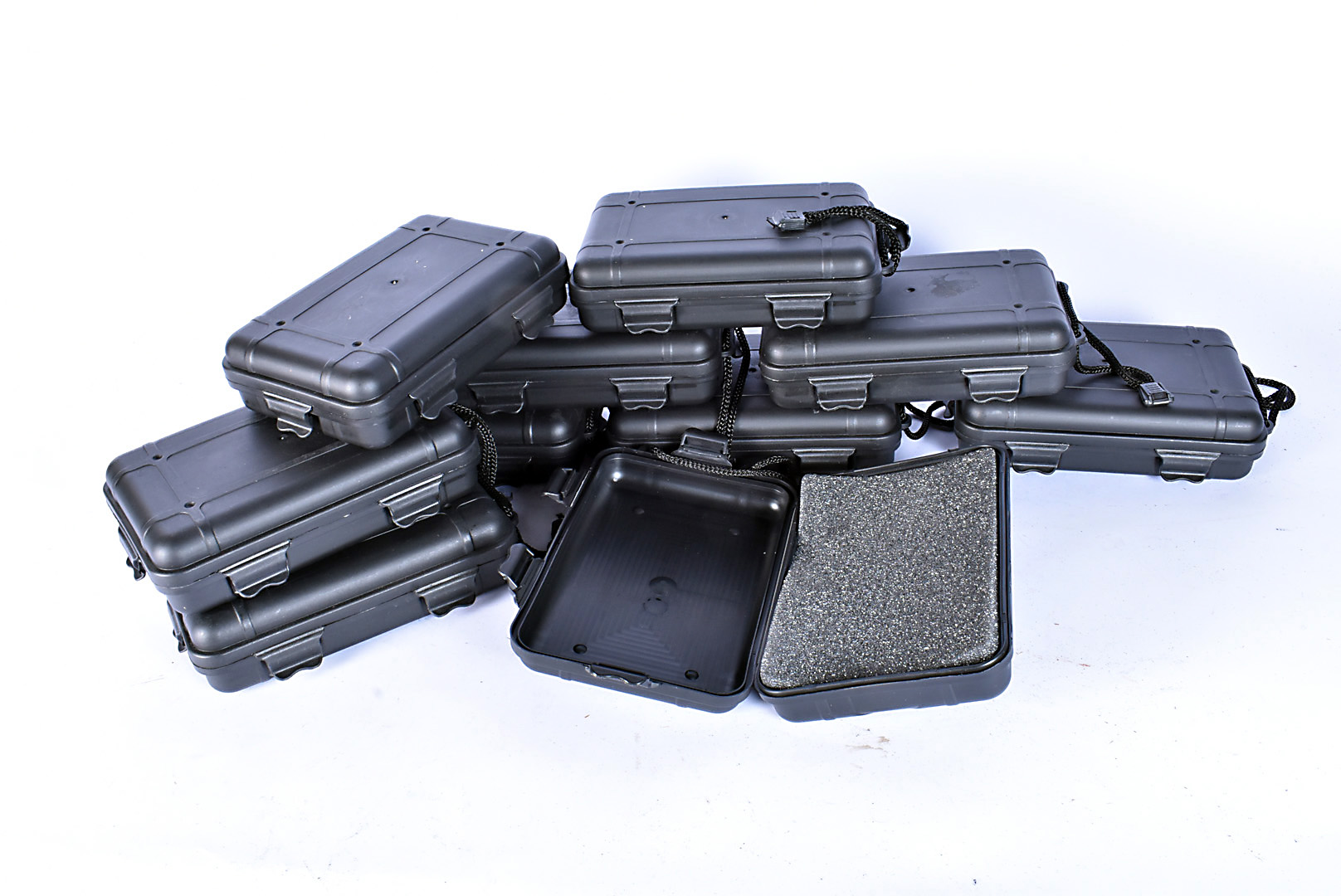 A selection of small Peli transit cases with foam inserts, can be used for small pistols, medals - Image 2 of 3