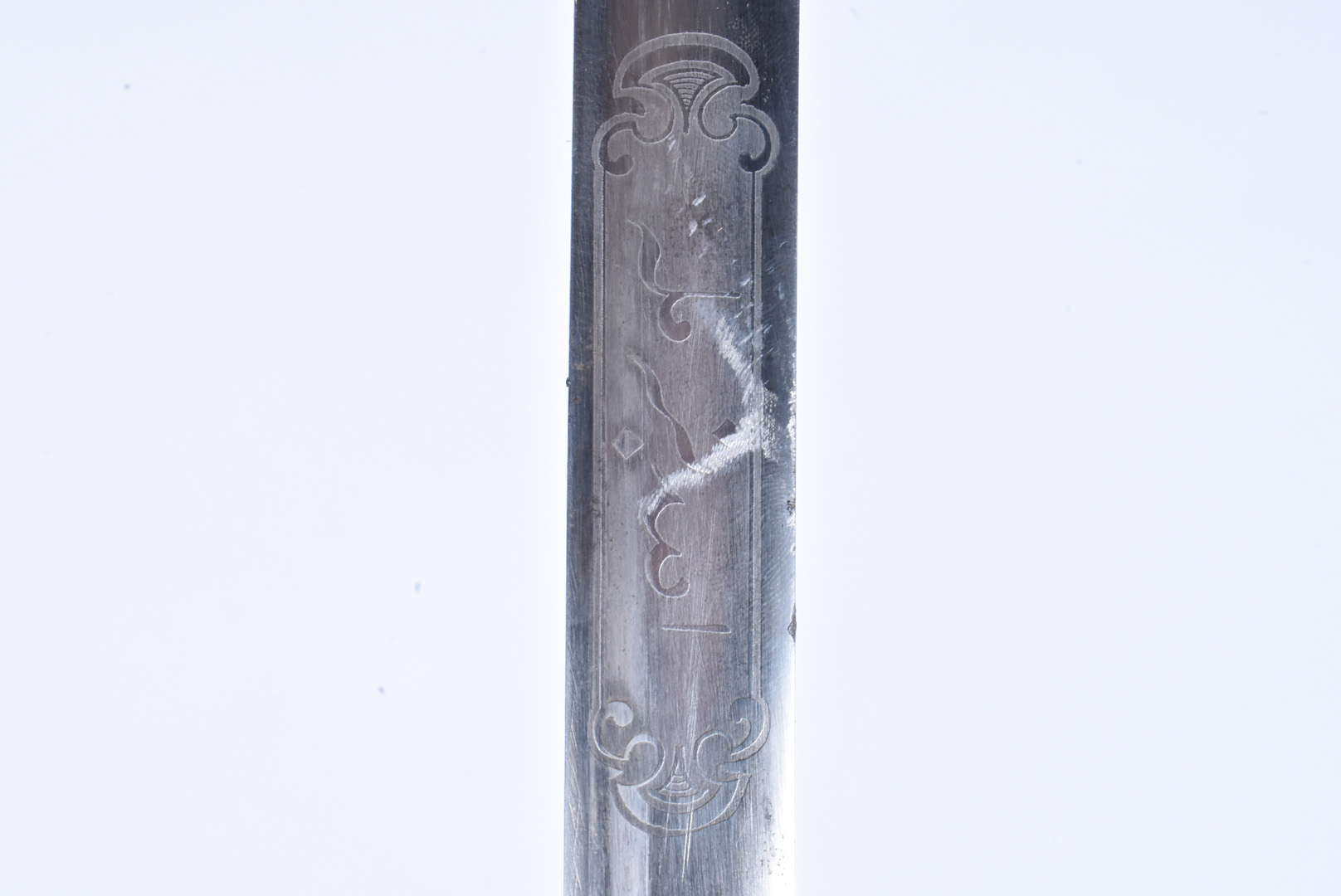 A Turkish Ottoman NCO's short sword, by F & F Horster of Solingen, with etched Arabic symbols to - Image 7 of 16