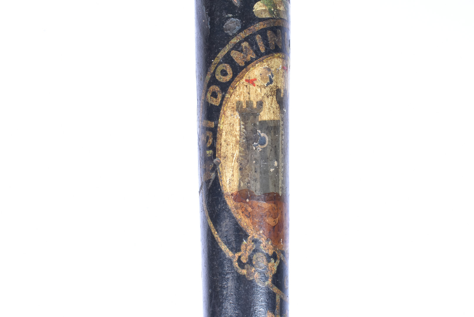 A Victorian black-painted wooden truncheon, with hand-painted Naval crest with motto 'Nisi Dominus - Bild 8 aus 18