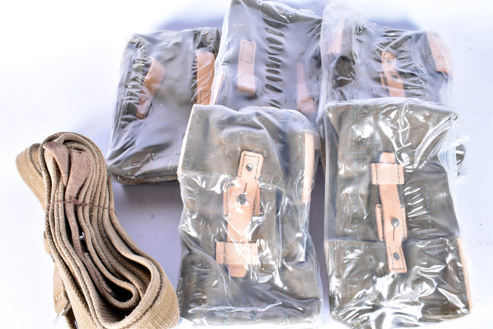 A group of five VZ26 unissued magazine pouches, together with shoulder straps - Image 3 of 3