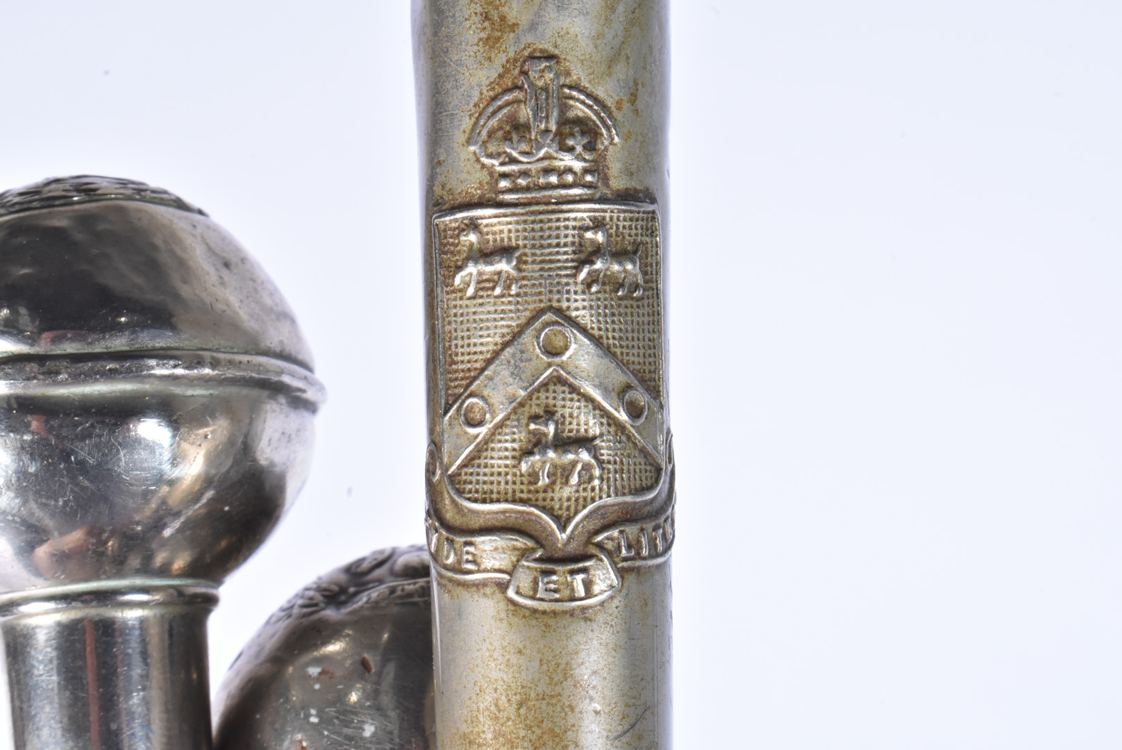 A group of five Regimental Swagger Sticks, all with white-metal top, comprising Royal Army Service - Bild 14 aus 21