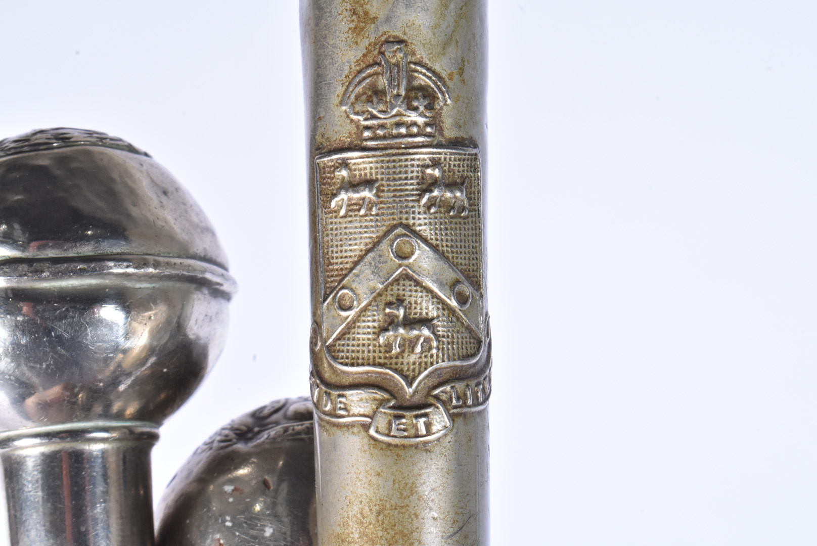 A group of five Regimental Swagger Sticks, all with white-metal top, comprising Royal Army Service - Bild 13 aus 21