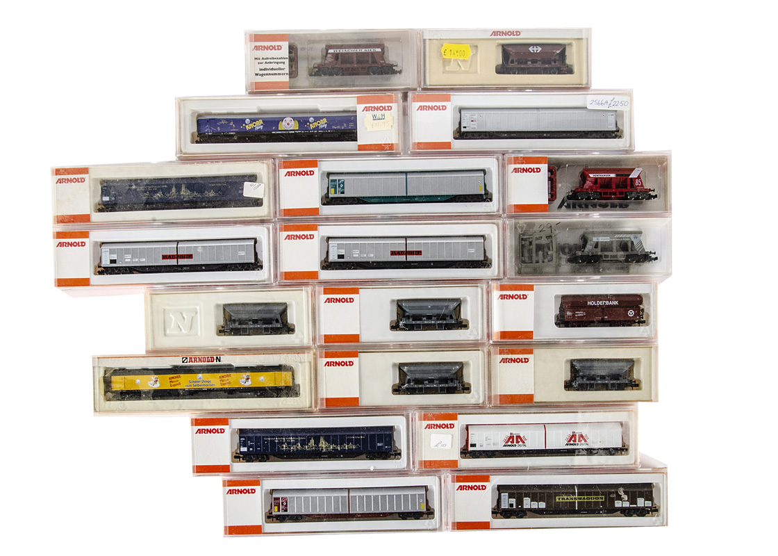 Arnold N Gauge Continental Freight Wagons, a cased collection includes hopper wagons, 4434 (4),