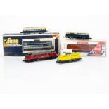 N Gauge Continental Diesel Locomotives, three cased/boxed examples Arnold 2027 AM 4/4 18 463 of