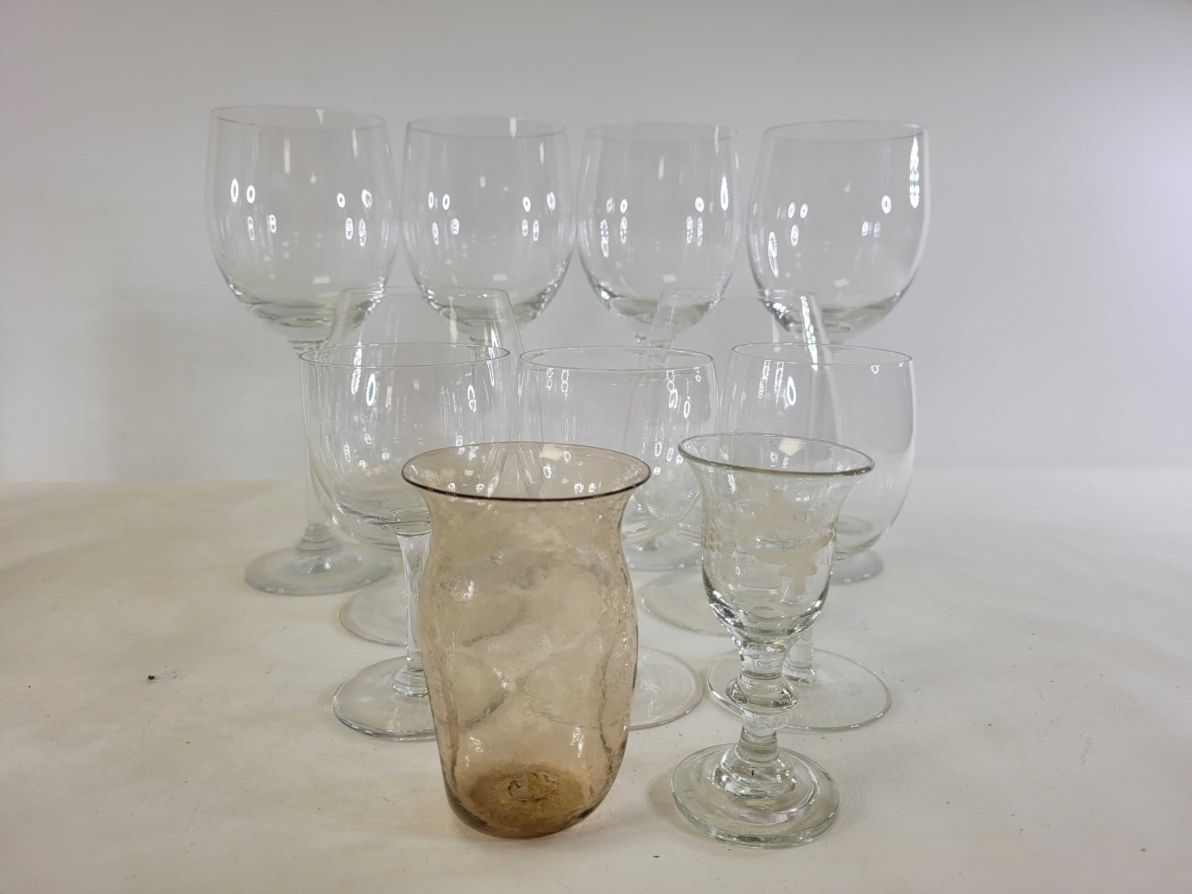 A quantity of assorted 20th Century glassware to include jugs, wine glasses, frosted and moulded - Image 5 of 9