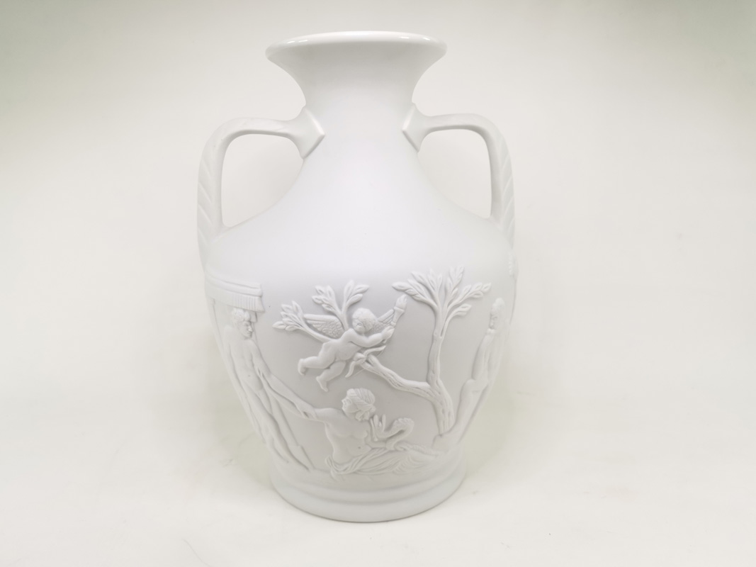 A Portmeirion bisque twin handled vase, after the 'Portland Vase', the ancient vessel excavated in - Image 7 of 18