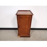 Mahogany pot cupboard, With single door and one internal shelf.