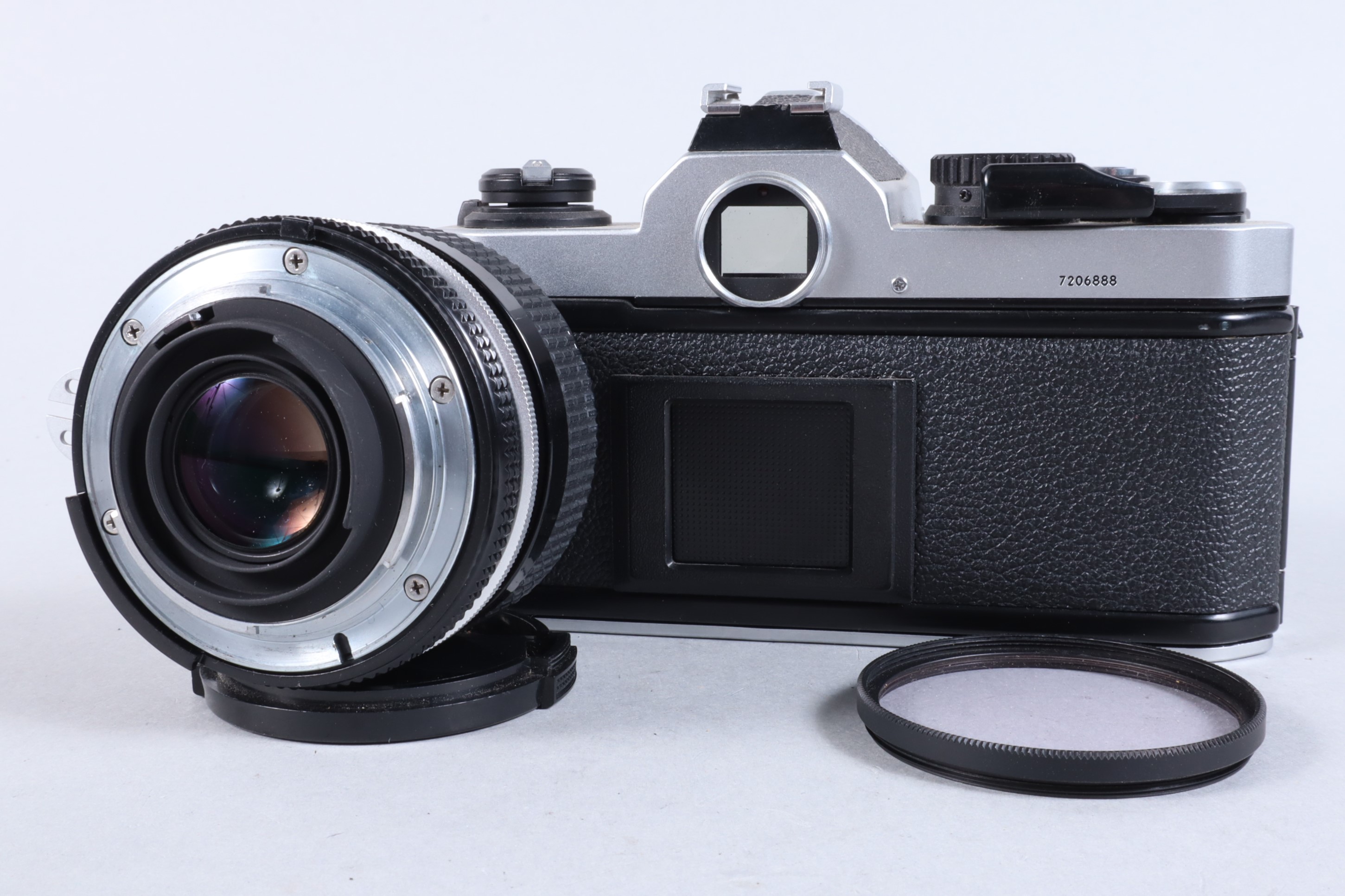 A Nikon FM2 SLR Camera, chrome, serial no 7206888, shutter working, meter responsive, self timer - Image 2 of 6