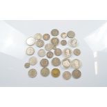 A collection of loose British and Commonwealth Commemorative crowns, and other denomination coins