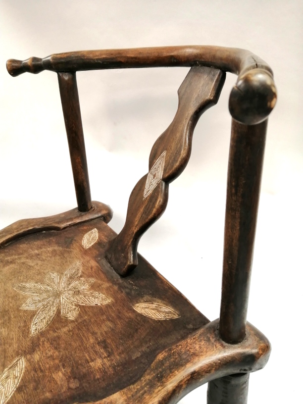 A Chinese horseshoe child's chair, with turned legs, the central splat with carved diamond and an - Image 2 of 3