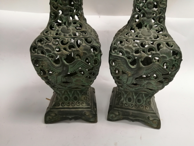 A pair of Chinese cast metal lamp bases with a design of phoenixes and dancing boys, height 50cm - Image 3 of 4