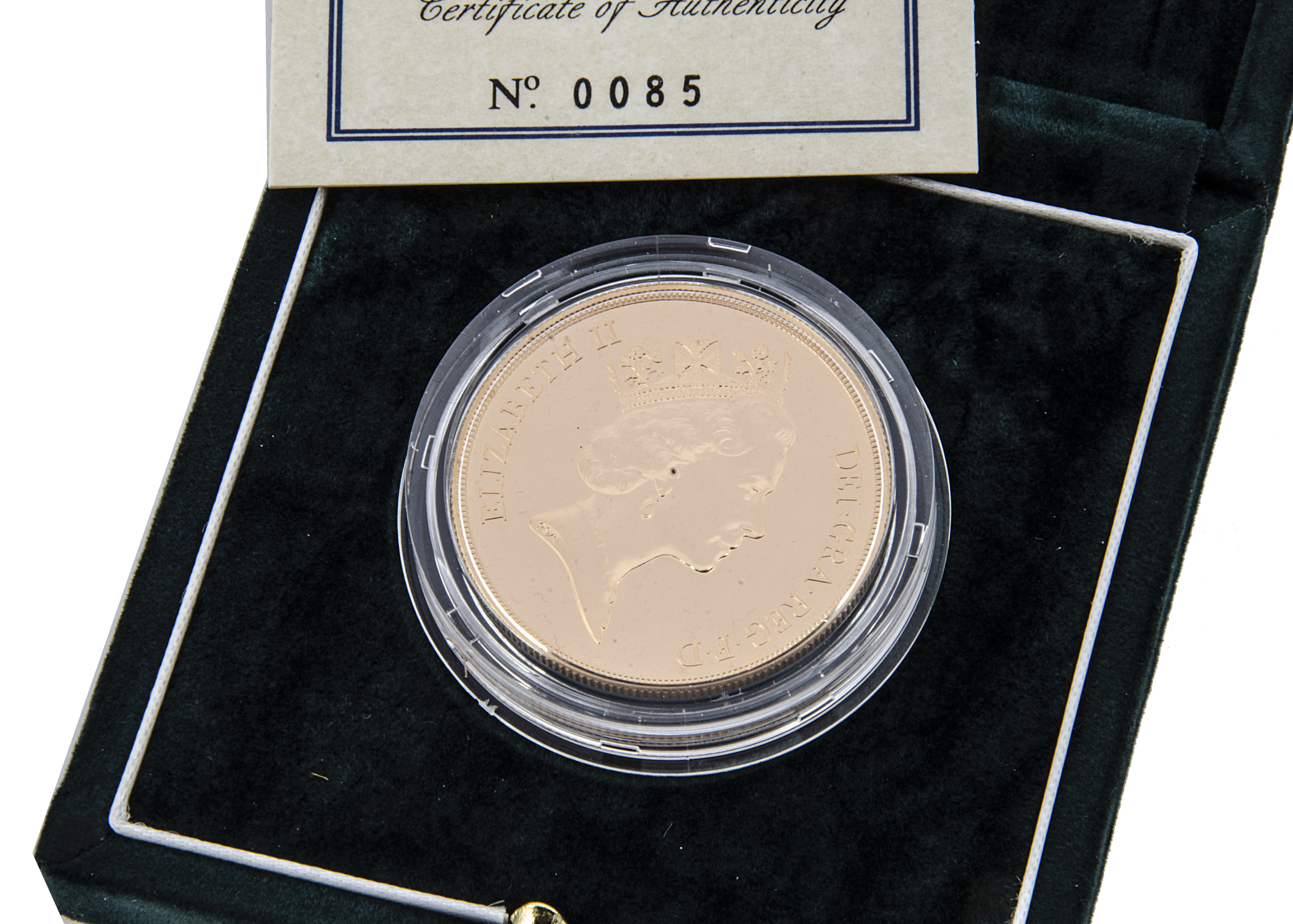 A modern Royal Mint UK £5 Brilliant Uncirculated Gold Coin, 1994, in box with certificate, 39.94 - Image 2 of 2