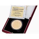 A modern Royal Mint UK £5 Brilliant Uncirculated Gold Coin, 2000, in box with certificate, 39.94