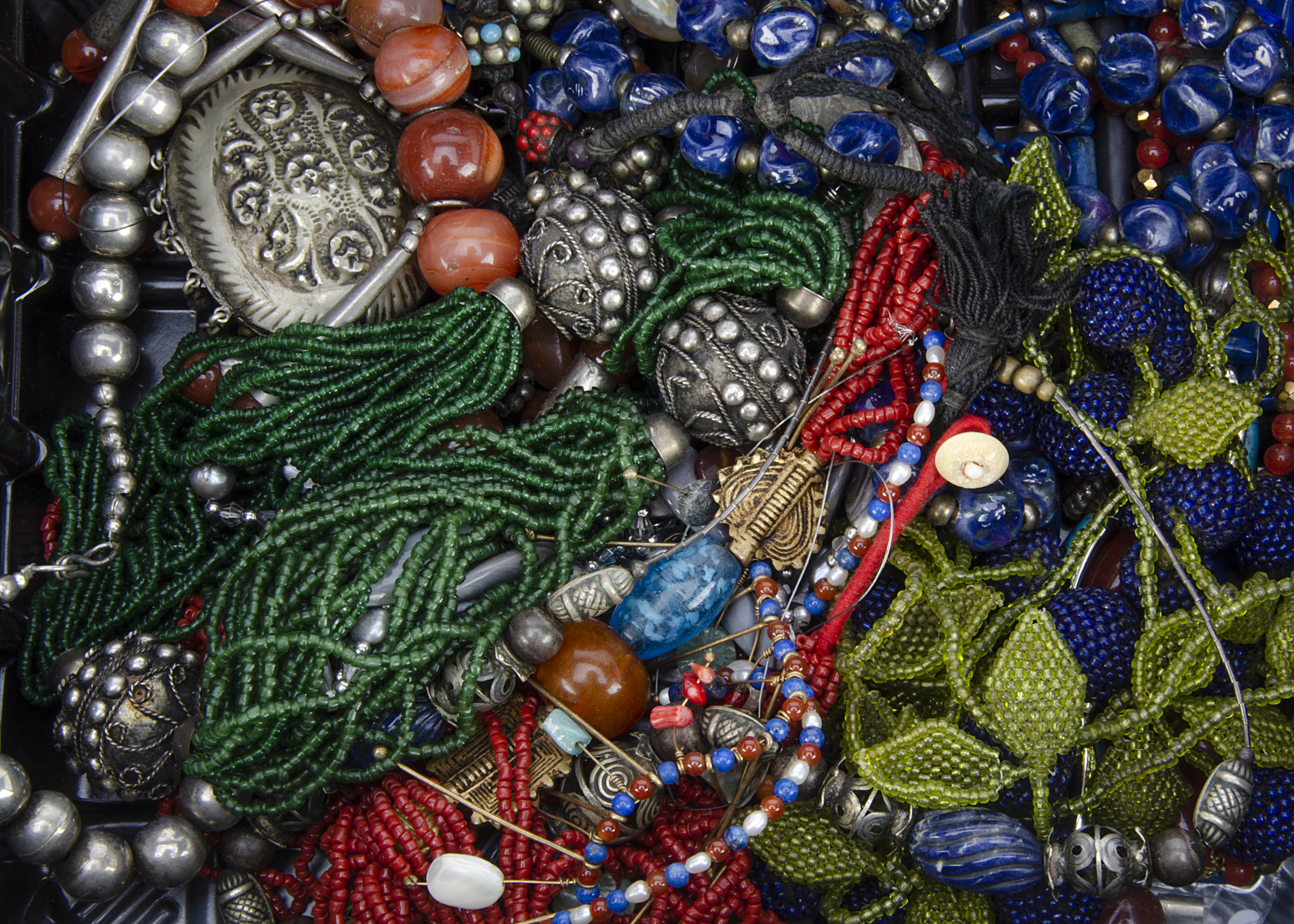 Various Middle Eastern and North African jewels and beads, together with a collection of ceramic and - Image 2 of 2