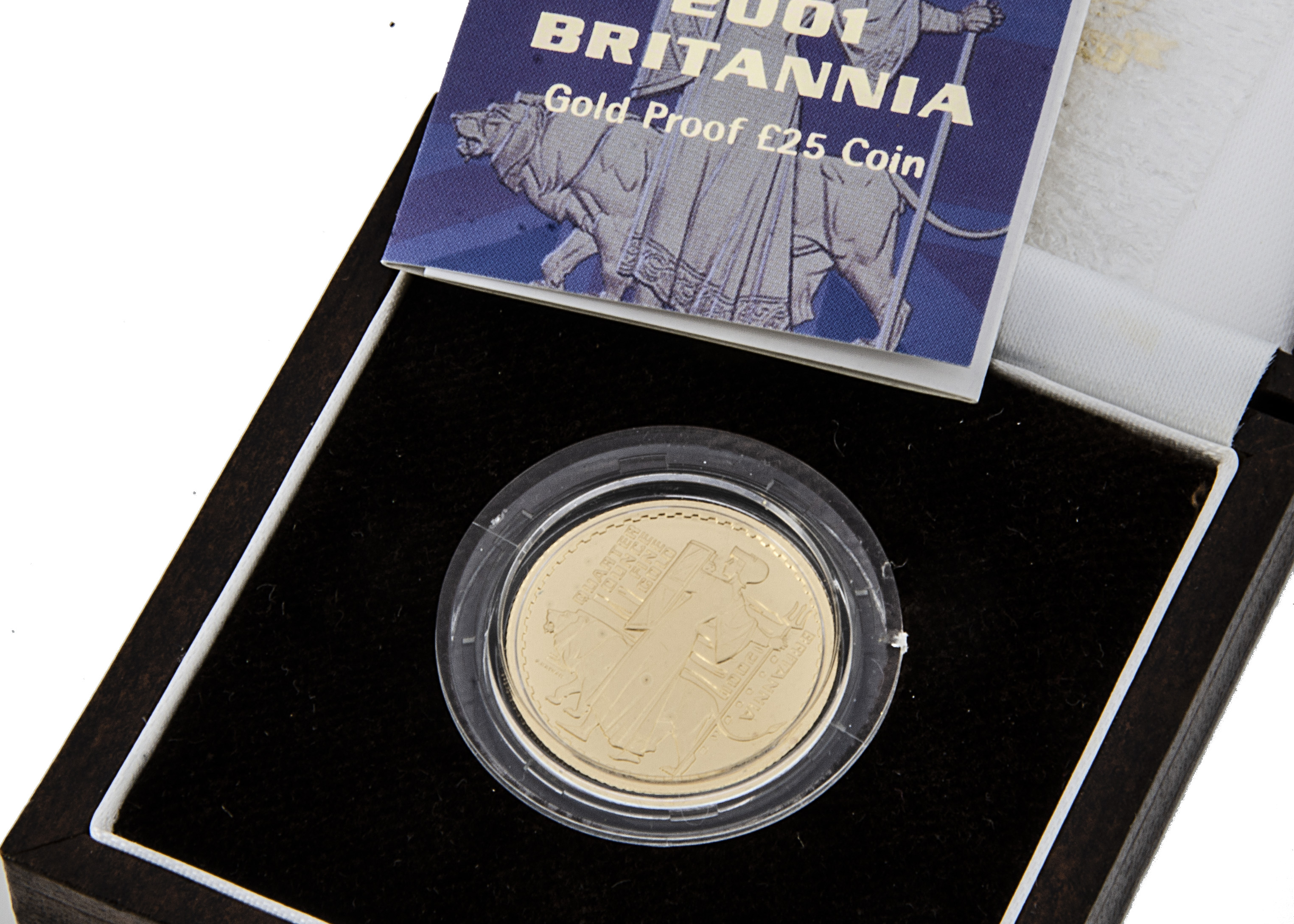 A modern Royal Mint Britannia 1/4 oz Gold Proof £25 coin, dated 2001, in box with certificate, 8.51g