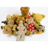 A large quantity of 1960/70s teddy bears, jointed and unjointed, mainly Dralon --48cm largest (dusty