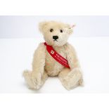 A Steiff limited edition Teddy Bear Blonde 42, exclusive for Vedes, 4873 of 6000, in original box,