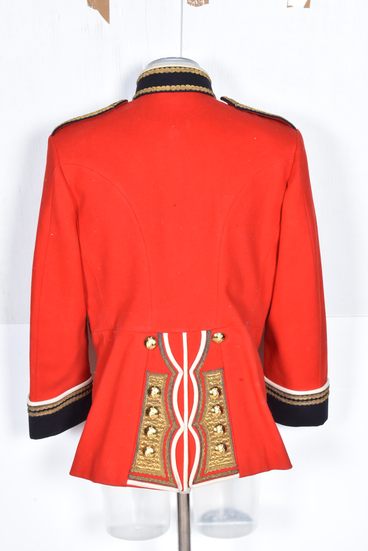 Two 1980s Irish Guards Red Ceremonial tunics, both made by Dege of Saville Row, both missing buttons - Image 3 of 10