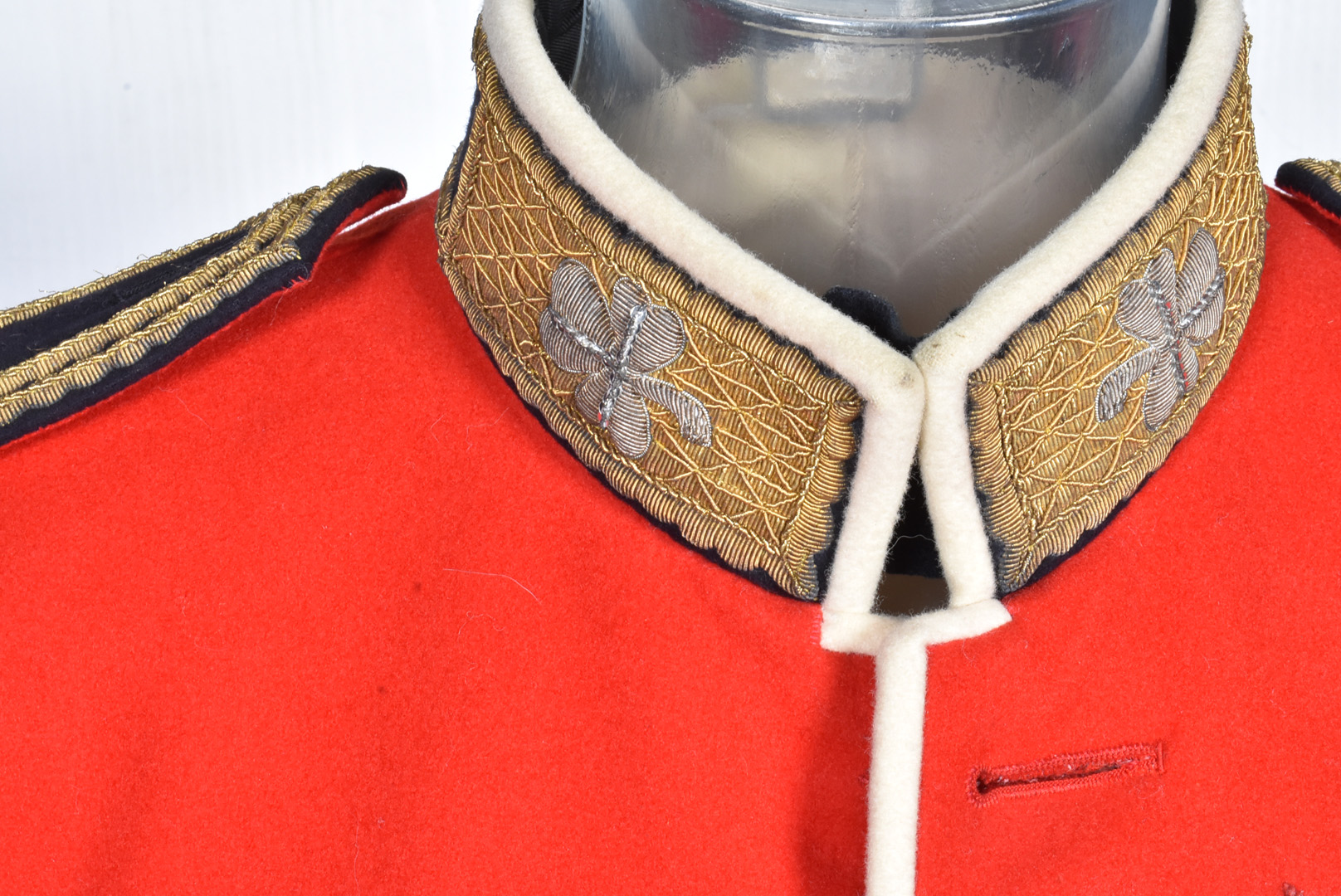 Two 1980s Irish Guards Red Ceremonial tunics, both made by Dege of Saville Row, both missing buttons - Image 2 of 10