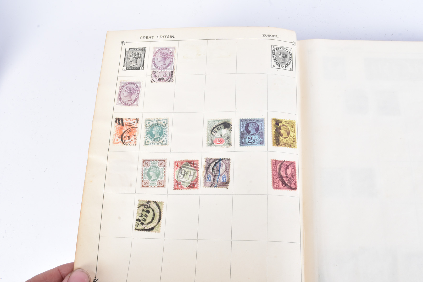 A large collection of British and World Stamps, the comprehensive collection comprising of - Image 2 of 7