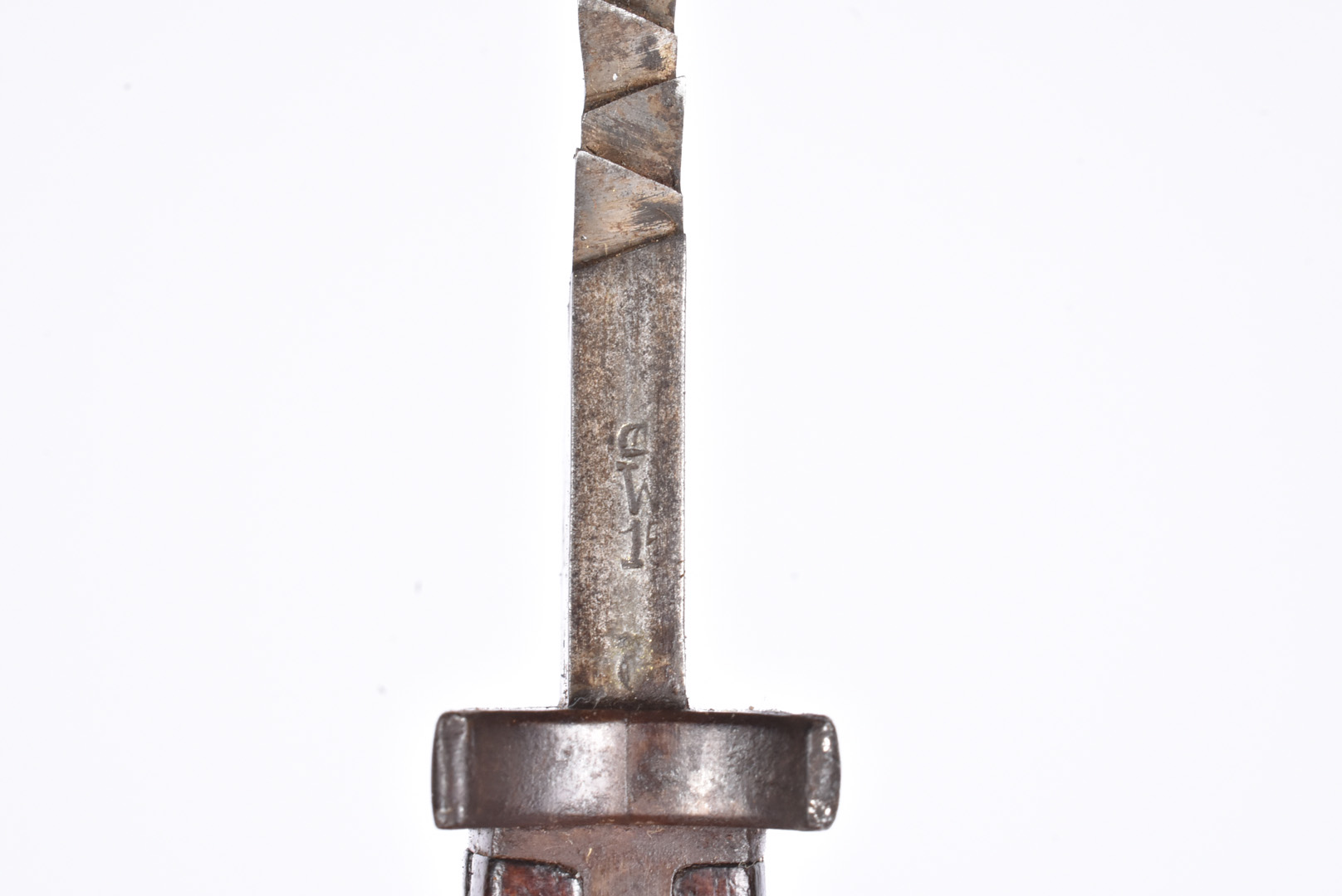 A High Ear German Butcher Sawback bayonet by Alex Coppel, dated 1915, blade 36.5cm, complete with - Image 3 of 5