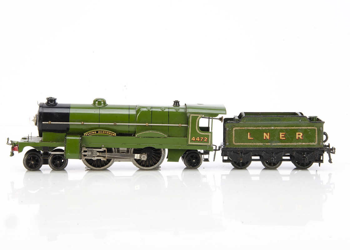 A later Hornby 0 Gauge No E320 'Flying Scotsman' Locomotive and Tender, in LNER green as No 4472,