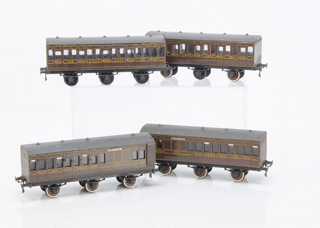 Vintage Finescale 0 Gauge LBSC 6-wheeled Coaching Stock, appear scratch-built with commercial