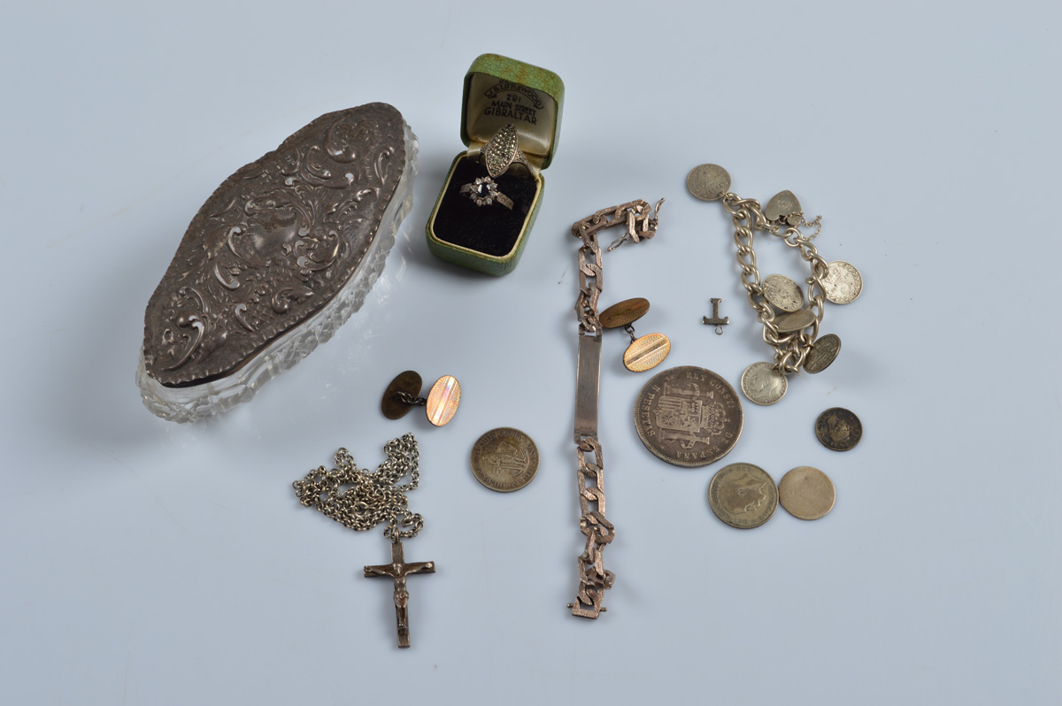 A quantity of silver and white metal jewellery, including cufflinks, rings, necklaces, pre 1947