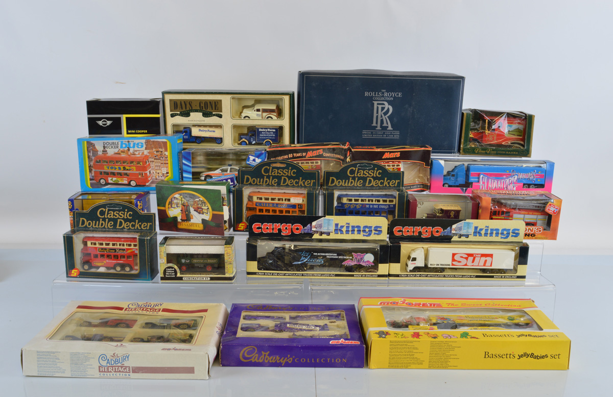 A mixed collection of diecast, including Lledo Rolls Royce Collection limited edition set, other