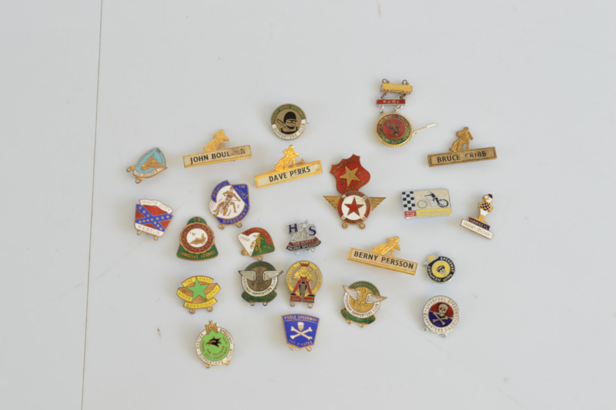 A collection of assorted Speedway related badges, including Wimbledon, Ipswich, Cradley Heath,