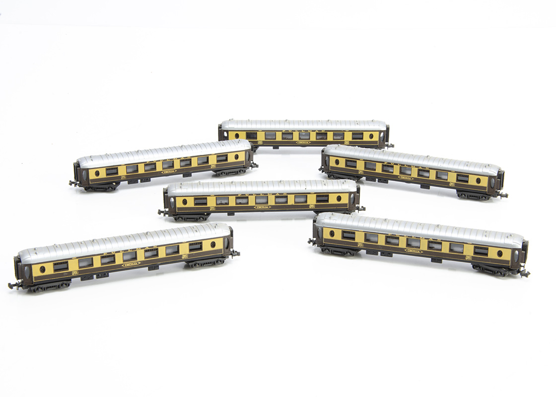 Lima N Gauge Pullman Coaches, an unboxed rake of six coaches, all Cecilia, in brown and cream