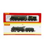 Hornby 00 Gauge BR ex SR green Locomotives and Tenders, R2542 West Country Class 34092 'City of