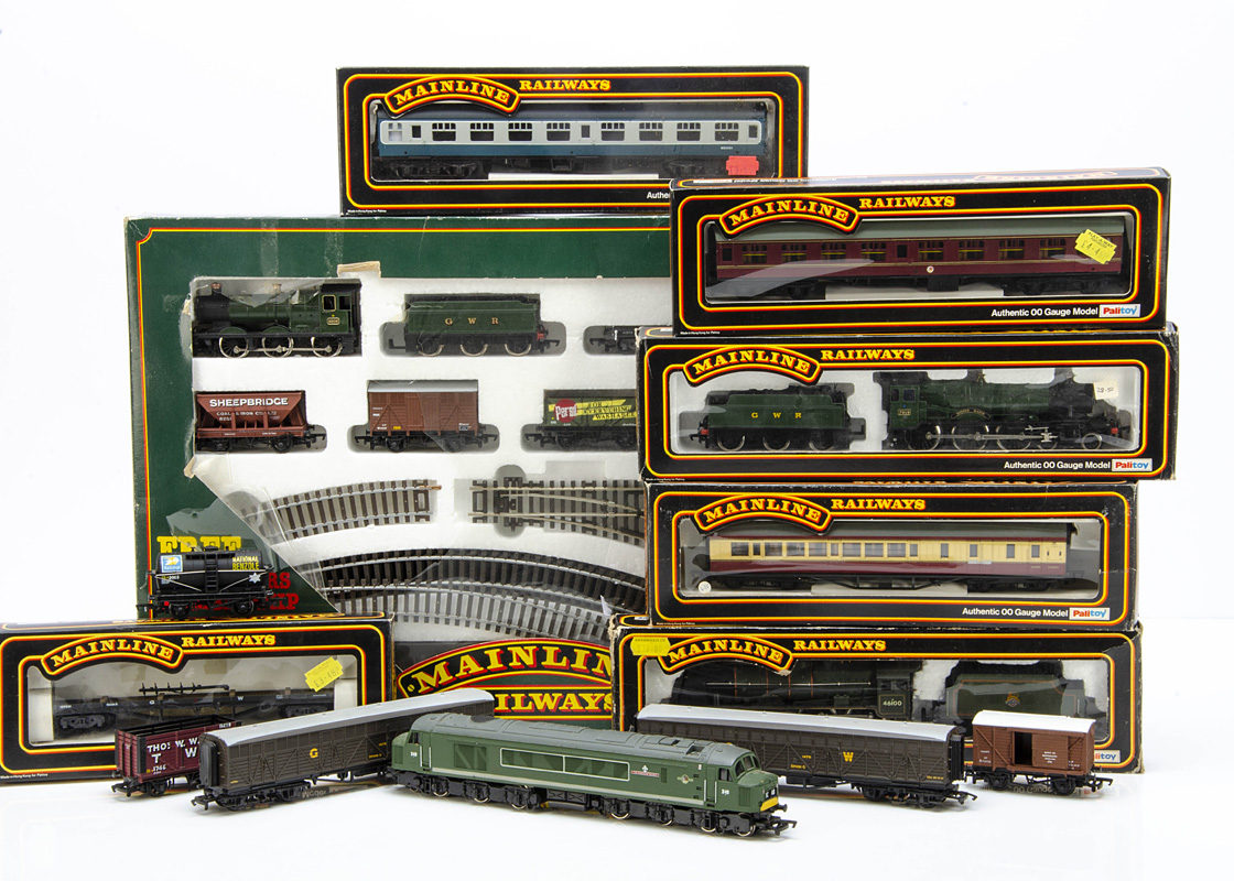 Mainline 00 Gauge Train Set and Locomotives, GWR Goods Train Set comprising GWR green Collett