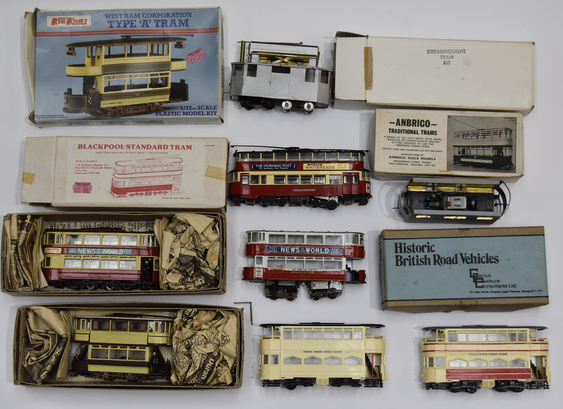 A Collection of 00 Gauge Trams and Tram Kits, made-up BEC 2-axle closed-top car and London E/1