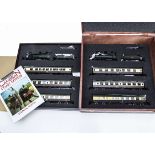 Bachmann 00 Gauge Cambrian Coast Express set in presentation box, comprising BR green 7828 'Odney