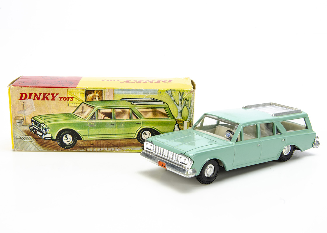 Hong Kong Dinky Toys 57-006 Nash Rambler Classic, light green body, silver roof panel, cream