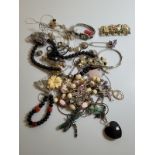 A quantity of costume jewellery, including various Dragonfly and Butterfly necklace, bracelets and