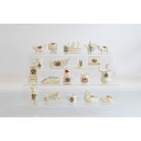 A quantity of assorted crested ware, including Worthing, Hastings, Caister, Bramber, Gorleston-On-