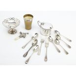 A small group of silver and other collectables, including a George V silver mustard, 4.6ozt with