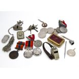 A mixed lot of small silver plate and other items, including a vesta case, a chatelain clasp, a