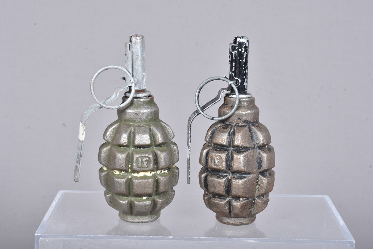 Two inert Limonka F1 grenades, complete with fuse and pin (2)