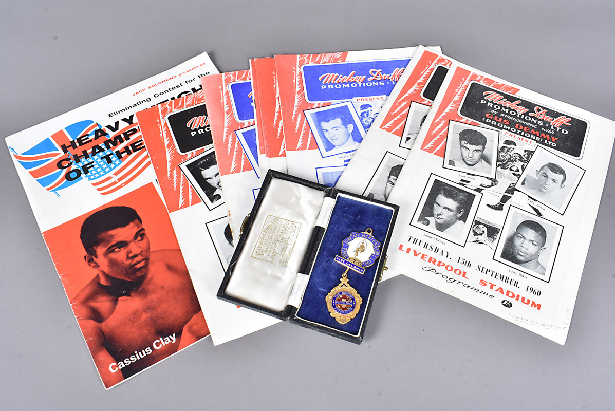 Boxing Programmes, Cassius Clay V Henry Cooper Programme 1963 together with eight programmes of