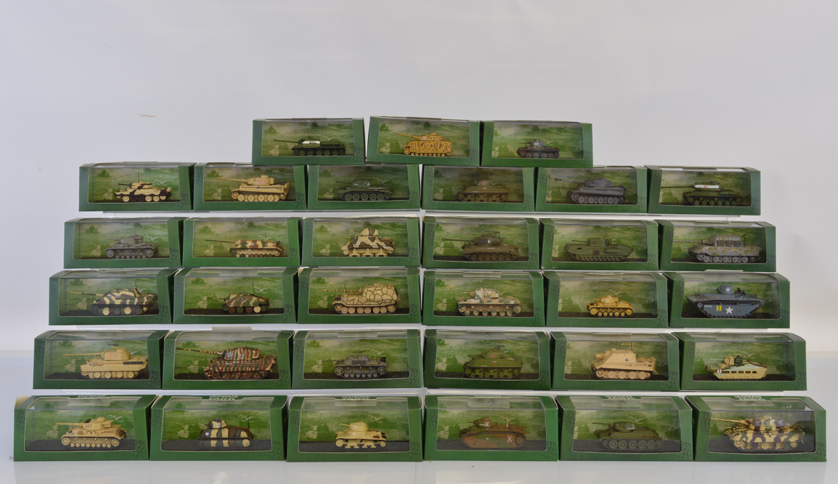 A quantity of Atlas Editions Ultimate Tank Collection models, all contained in plastic display cases