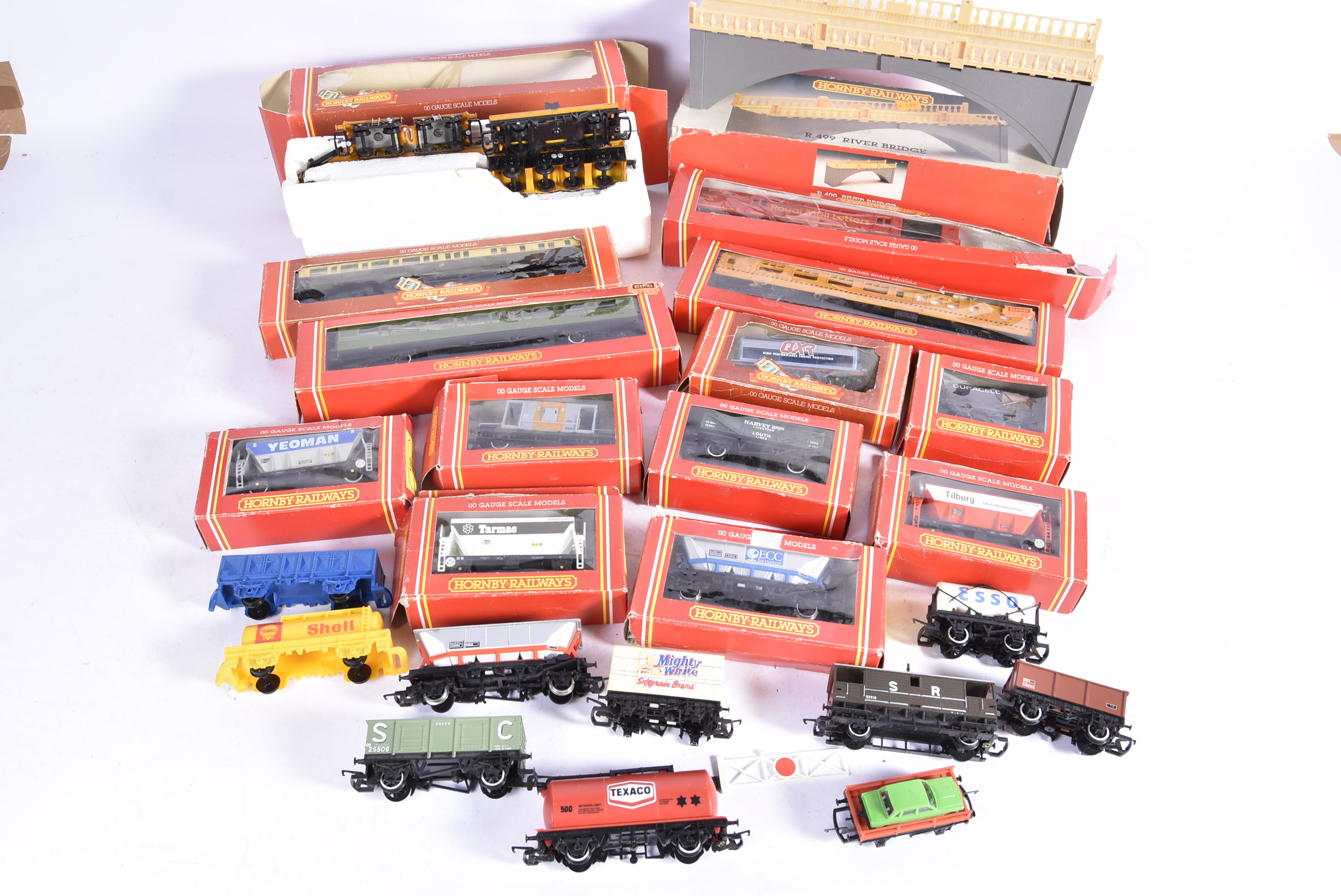 Hornby 00 Gauge Goods and Passenger Rolling Stock Accessories and quantity of Track, various Goods