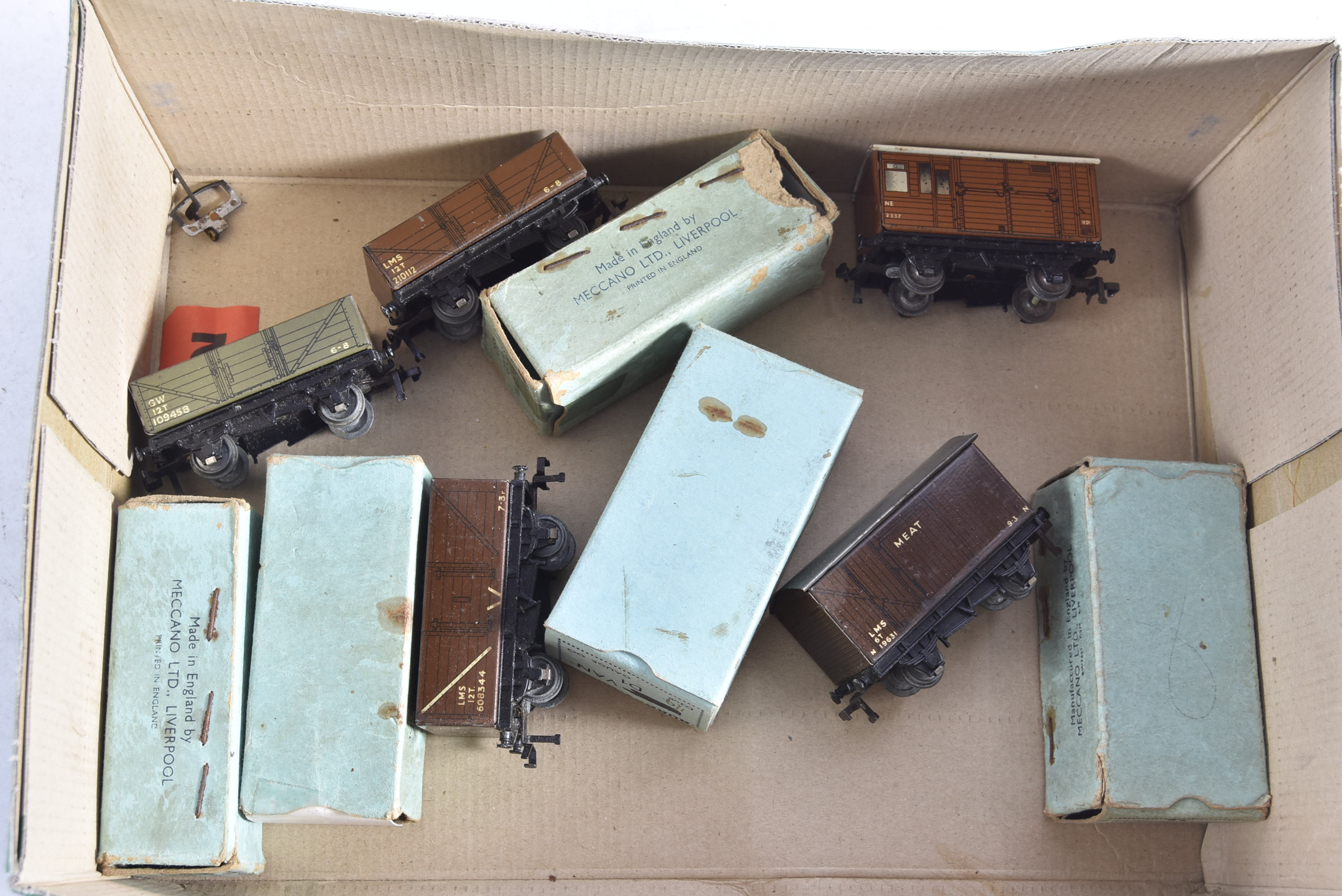 Hornby-Dublo 00 Gauge 3-Rail early post-war wagons some in pre-war boxes, NE Horse Box, in a correct