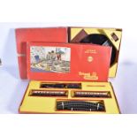 Tri-ang Railways 00 Gauge Train Sets Long Straights and Turntable, RS2 comprising maroon 'Princess
