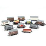 Wrenn 00 Gauge unboxed 4-wheel Rolling stock, including Auto spares flat wagon with two tyres,