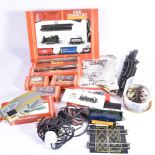 Hornby 00 Gauge Train Set and Accessories, R535 GWR Freight Set, comprising GW green 0-4-0 Tank,